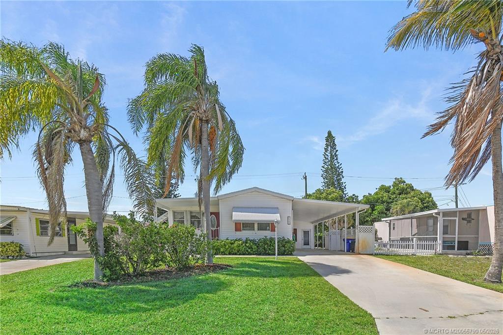 Very spacious with 2 bedrooms and 2 baths and a possible 3rd bedroom or just extra living area!