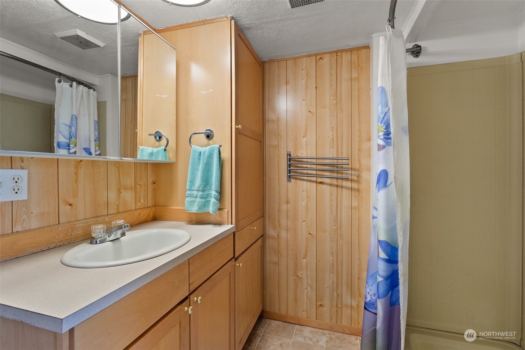 10529 Lundeen Road Southwest Rochester, WA 98579 - Photo 12 of 35