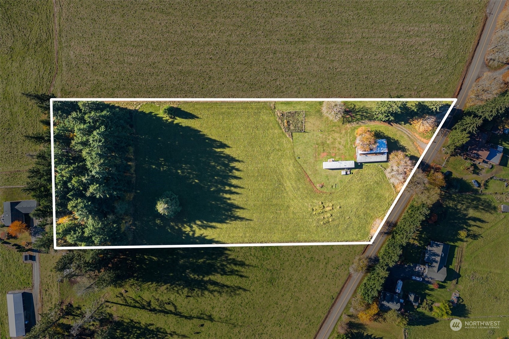 10529 Lundeen Road Southwest Rochester, WA 98579 - Photo 2 of 35