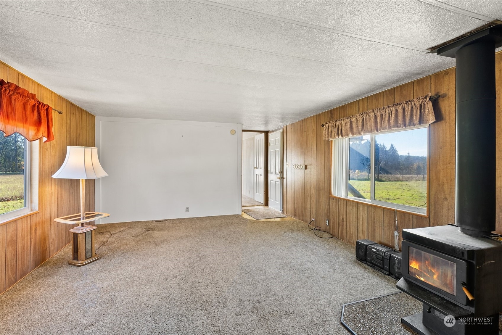 10529 Lundeen Road Southwest Rochester, WA 98579 - Photo 4 of 35