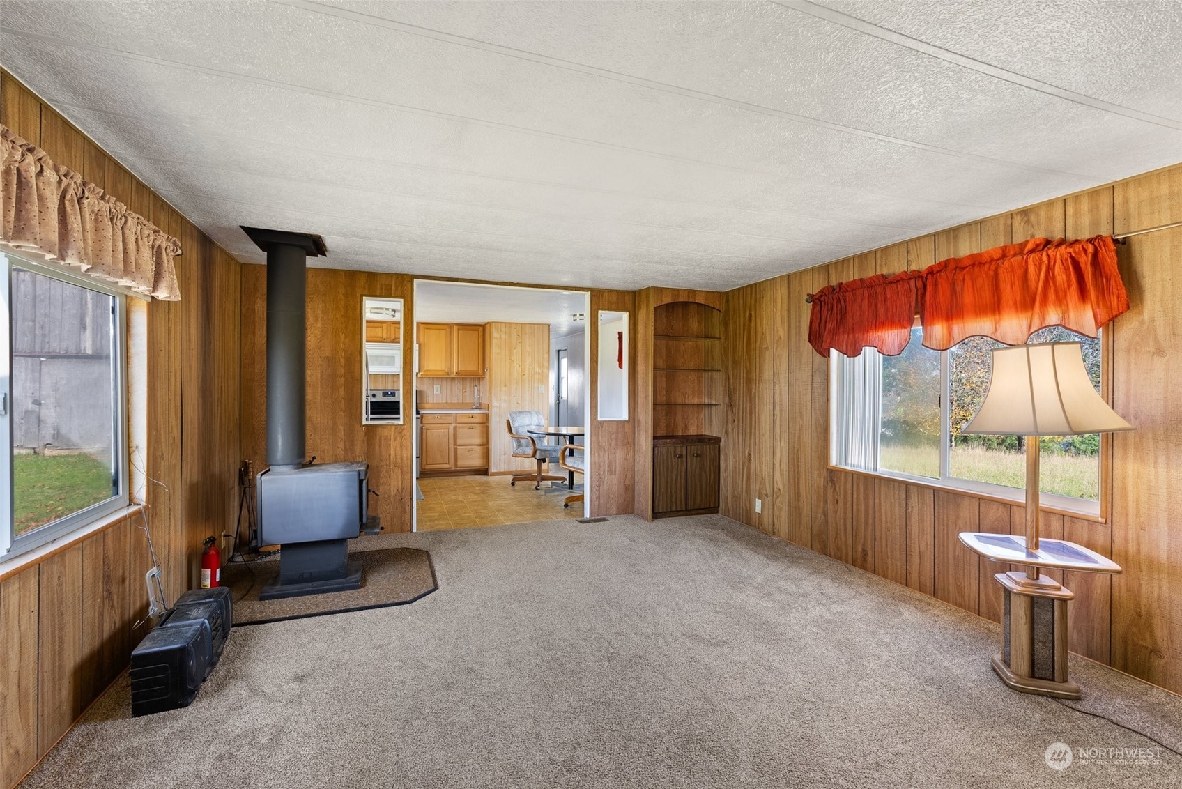 10529 Lundeen Road Southwest Rochester, WA 98579 - Photo 5 of 35