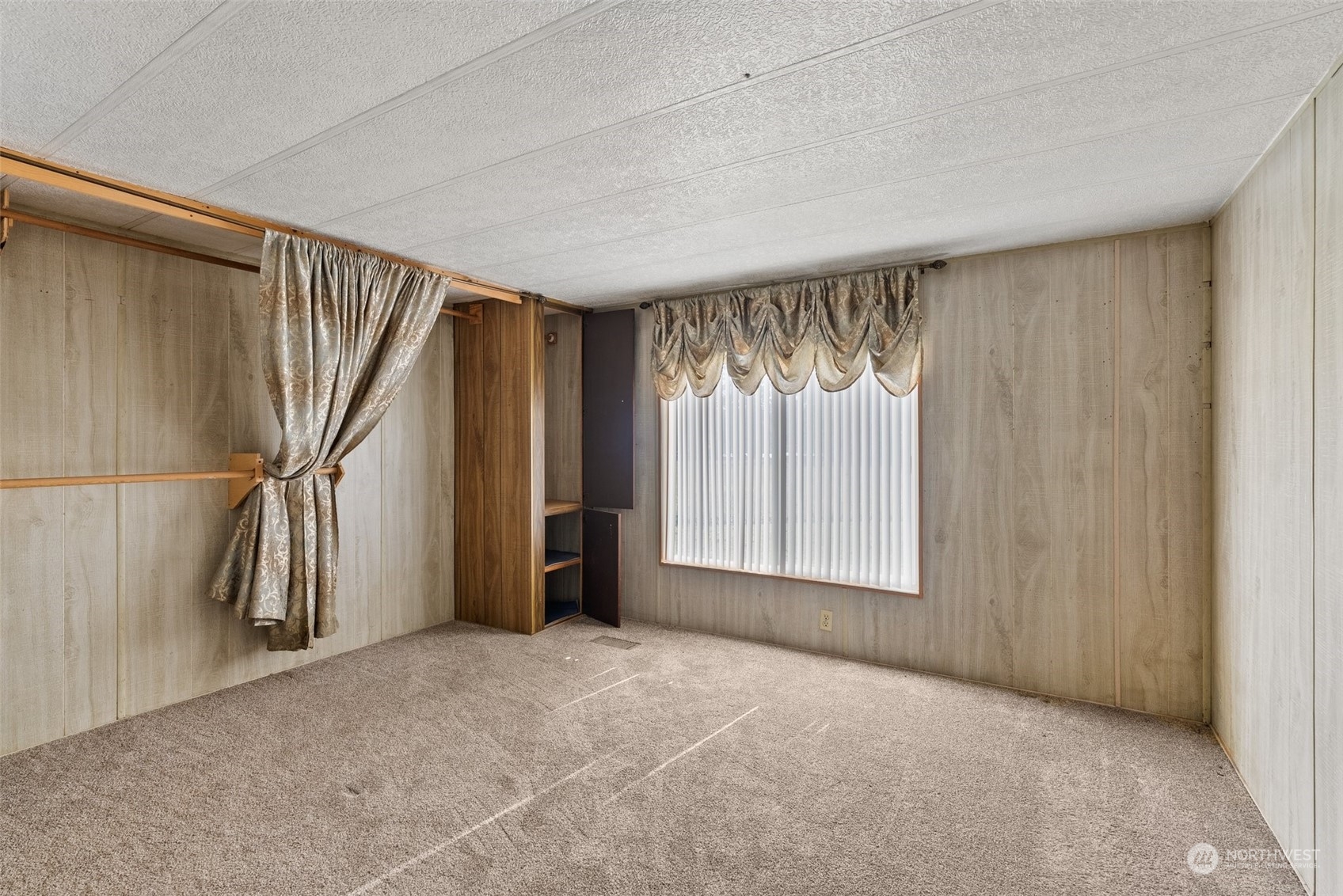 10529 Lundeen Road Southwest Rochester, WA 98579 - Photo 9 of 35