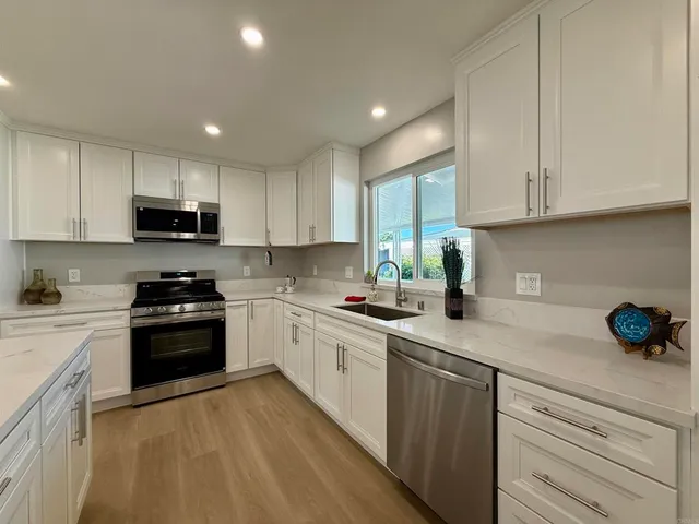 $399,000 | 276 North El Camino Real, Unit 26, Oceanside, CA 92058