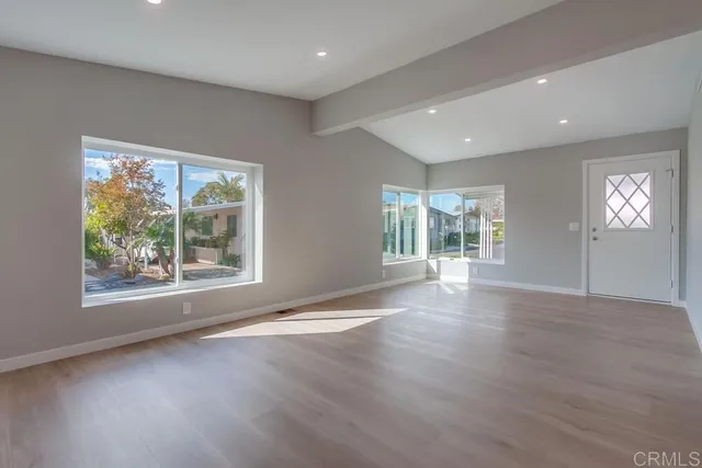 $399,000 | 276 North El Camino Real, Unit 26, Oceanside, CA 92058