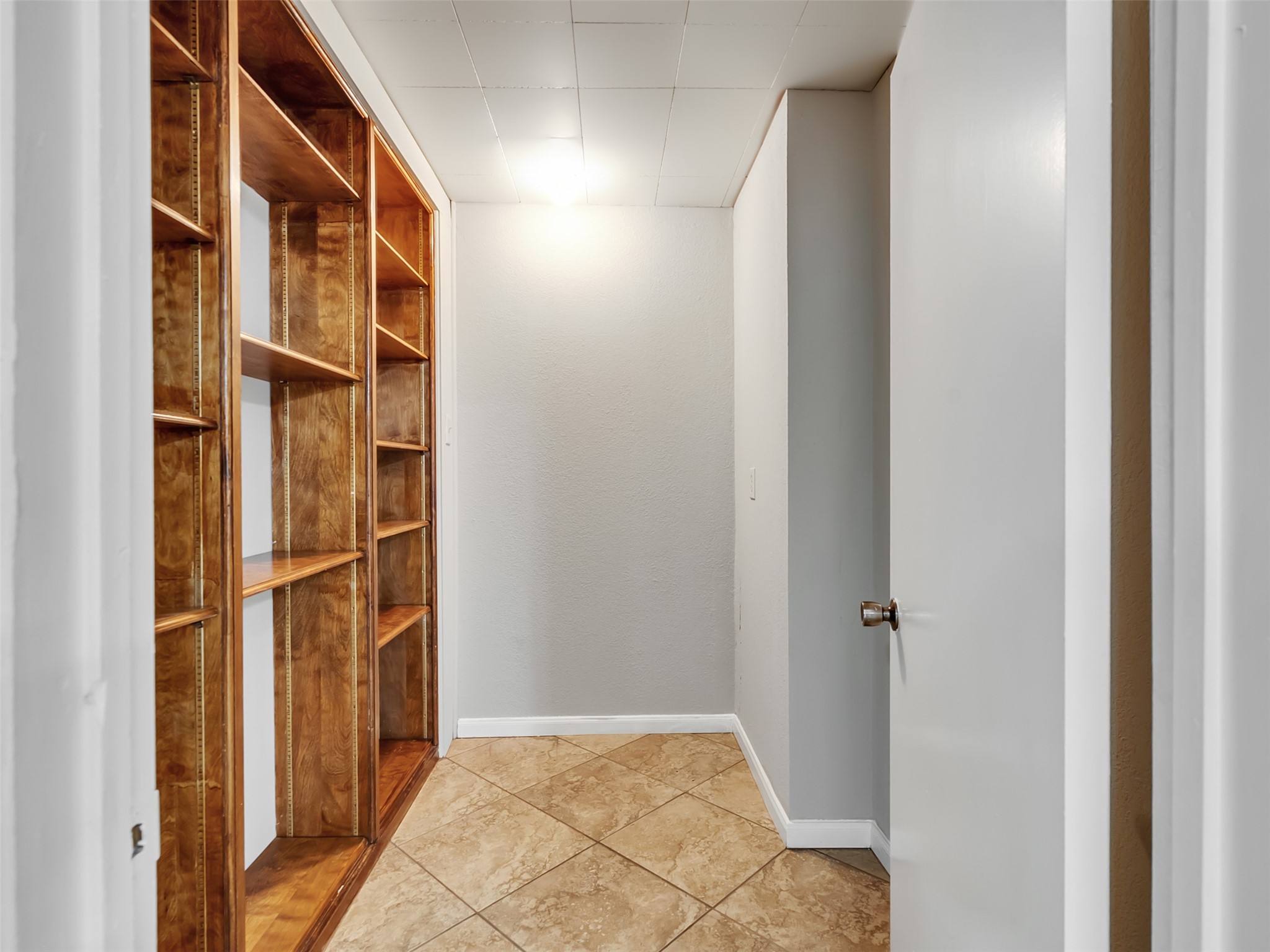 2627 North Spring Drive Spring, TX 77373 - Photo 10 of 14 Office or flex room