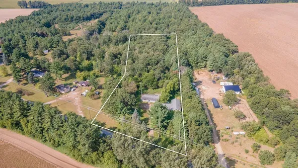 $330,000 | N3379 County Rd V, Hancock, WI 54943