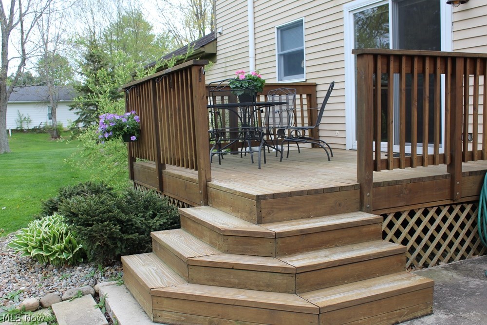 2775 Middleton Road Hudson, OH 44236 - Photo 28 of 31 Slider opens to the Dinette and steps lead to concrete patio and...