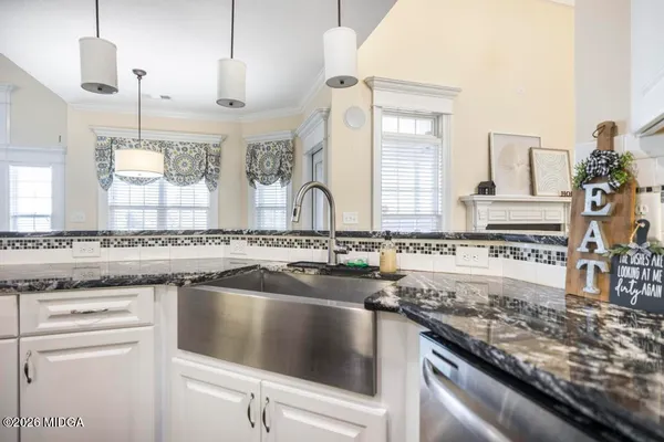 $575,000 | 201 Running Creek Drive, Warner Robins, GA 31088