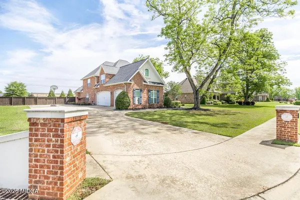 $575,000 | 201 Running Creek Drive, Warner Robins, GA 31088
