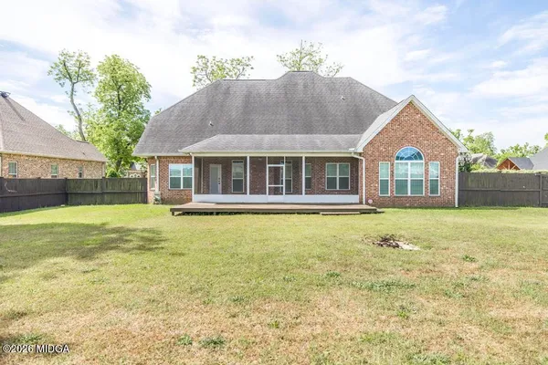 $575,000 | 201 Running Creek Drive, Warner Robins, GA 31088