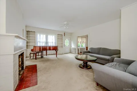 $889,000 | 36 Seaview Avenue, Northport, NY 11768