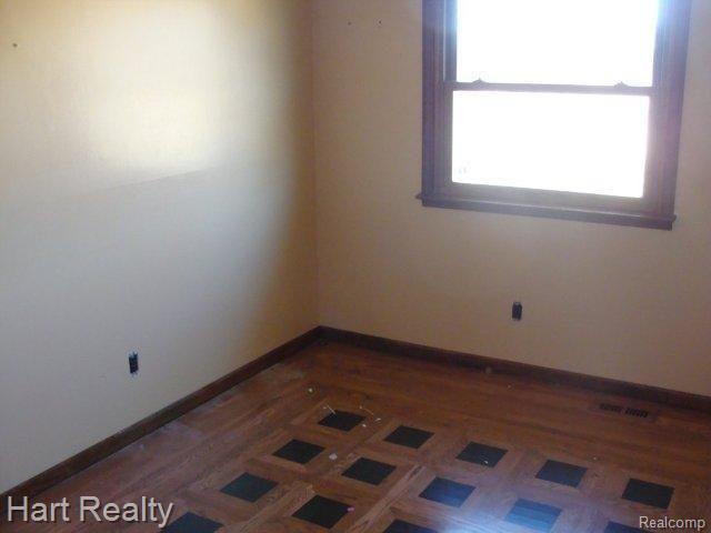 5455 Klam Road Columbiaville, MI 48421 - Photo 17 of 22 025.jpg