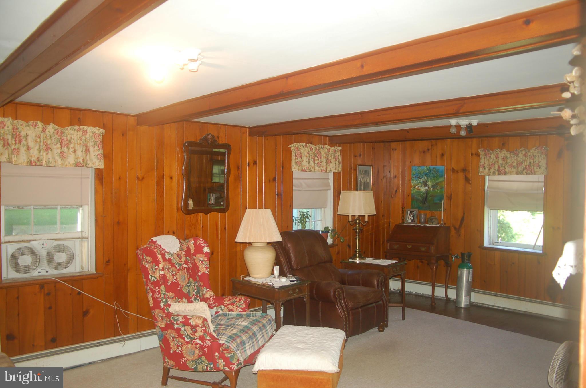 1730 Garrett Road Manchester, MD 21102 - Photo 13 of 17 Family Room