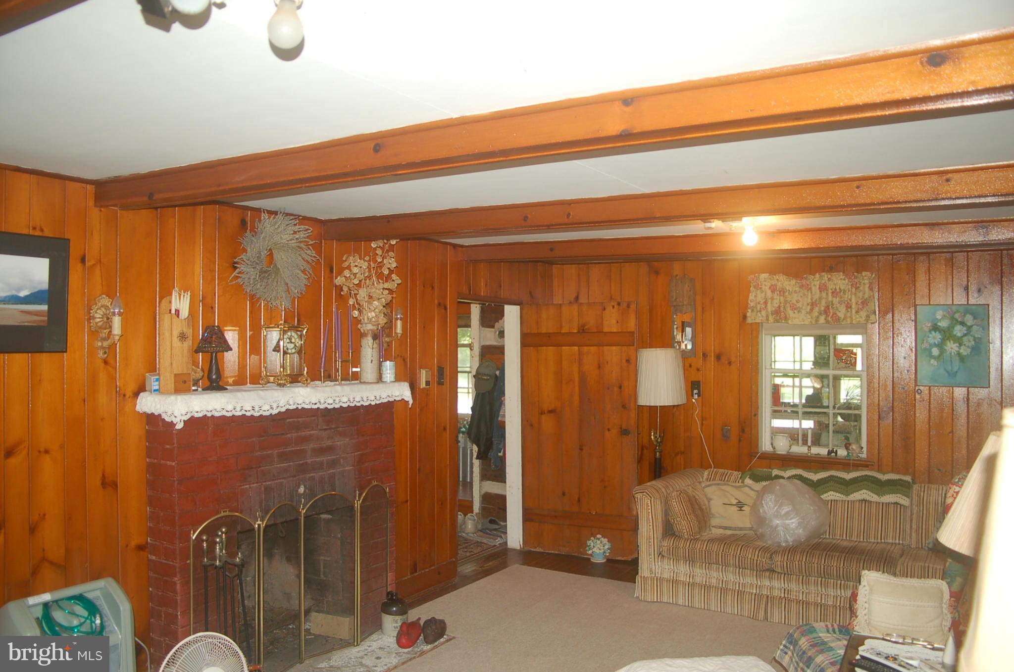 1730 Garrett Road Manchester, MD 21102 - Photo 14 of 17 Family Room