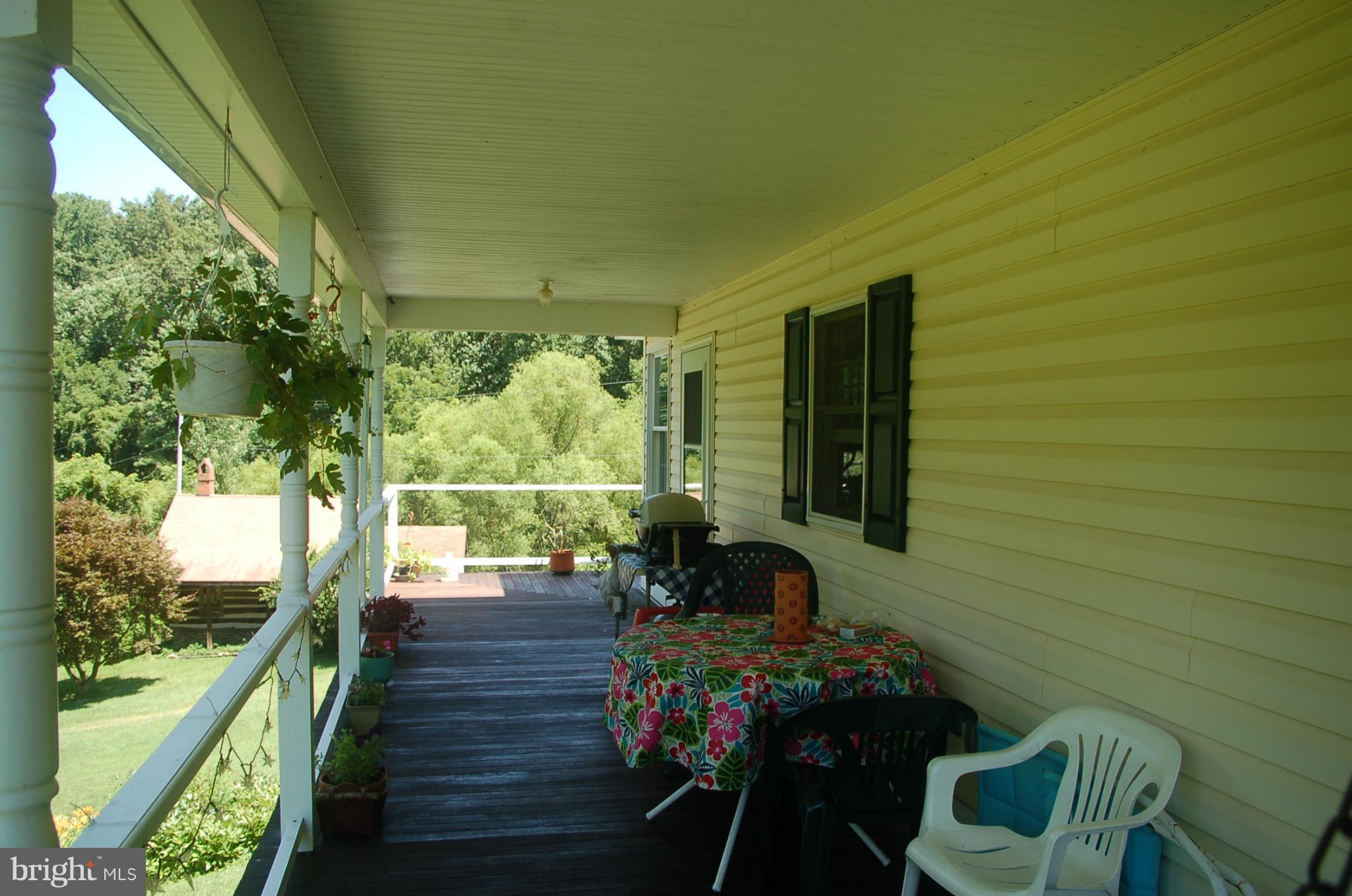 1730 Garrett Road Manchester, MD 21102 - Photo 7 of 17 Rear Porch