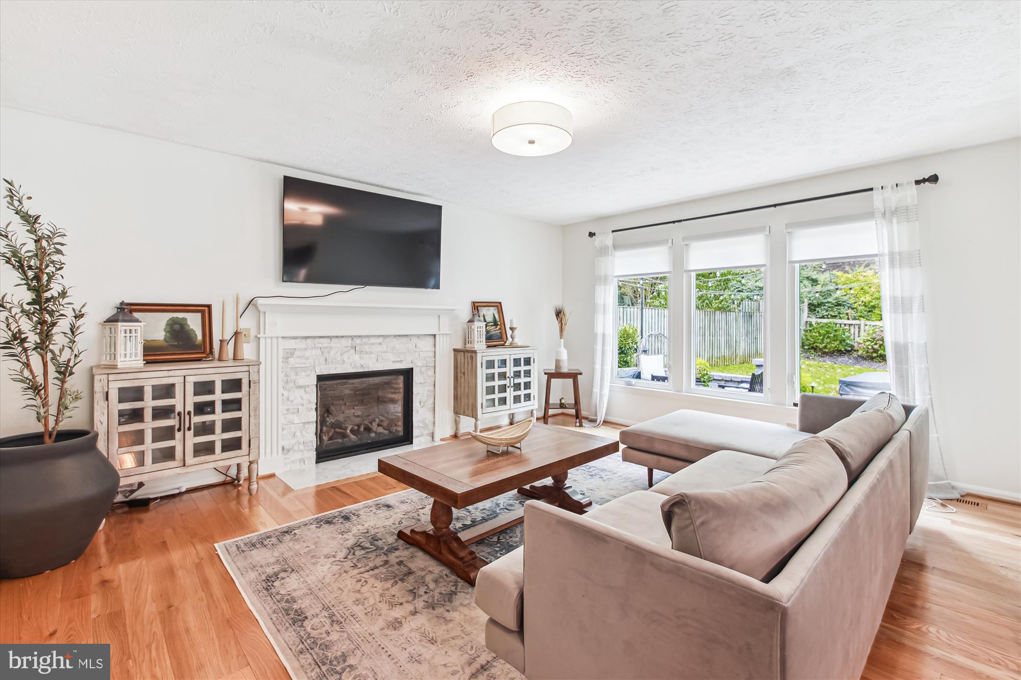 1552 Chapman Road Crofton, MD 21114 - Photo 19 of 51 Family Room