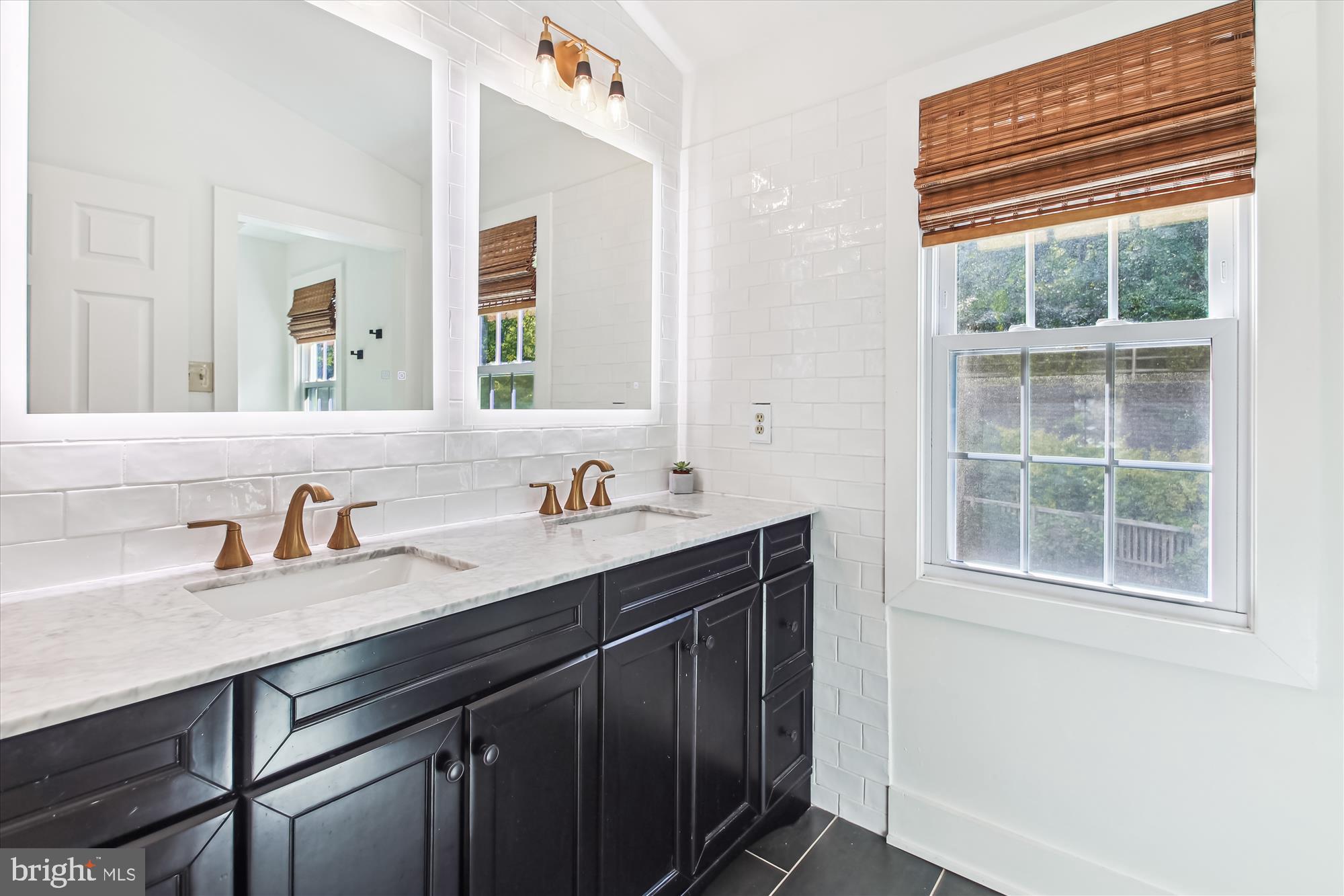 1552 Chapman Road Crofton, MD 21114 - Photo 29 of 51 Primary Bath