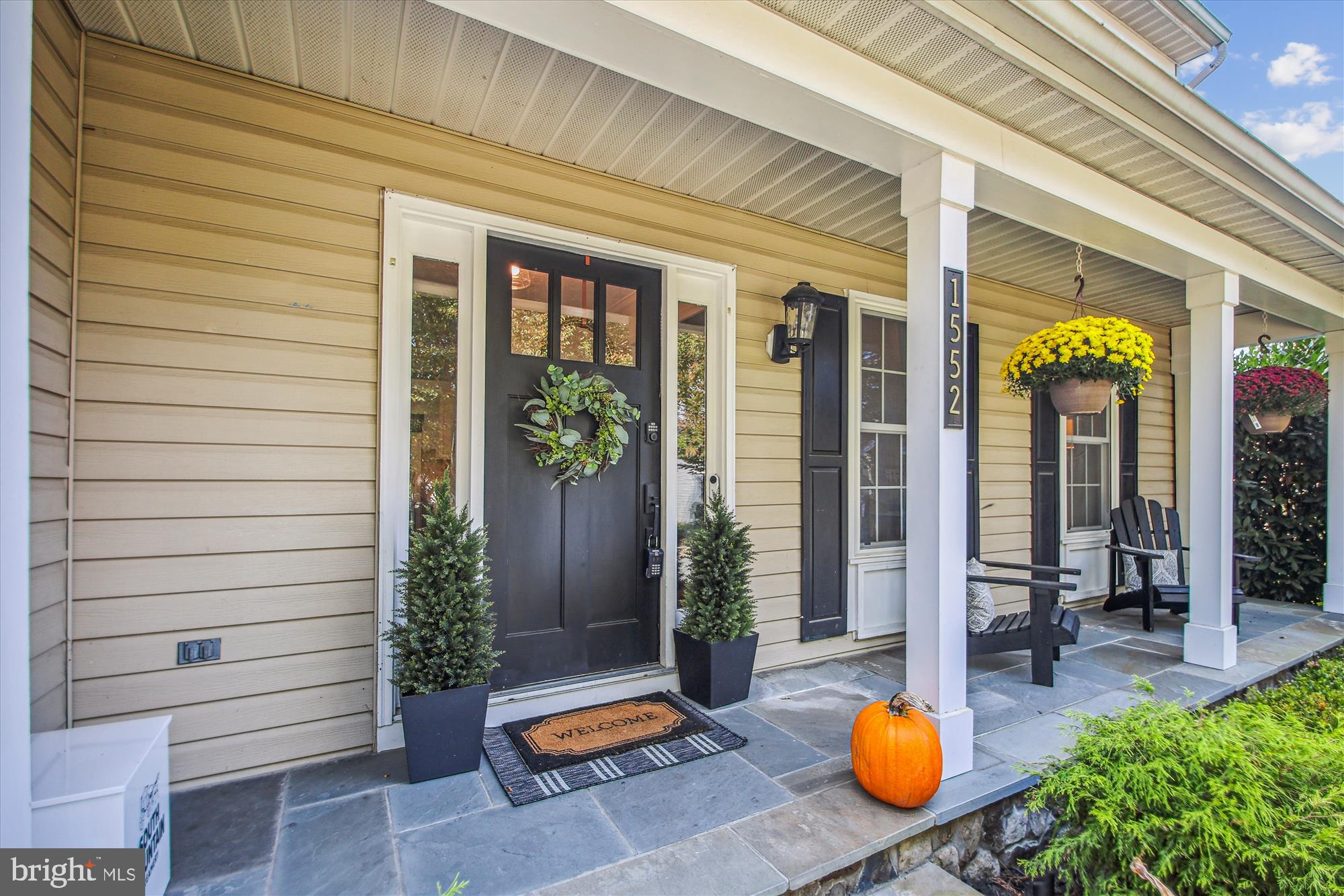 1552 Chapman Road Crofton, MD 21114 - Photo 5 of 51 Porch