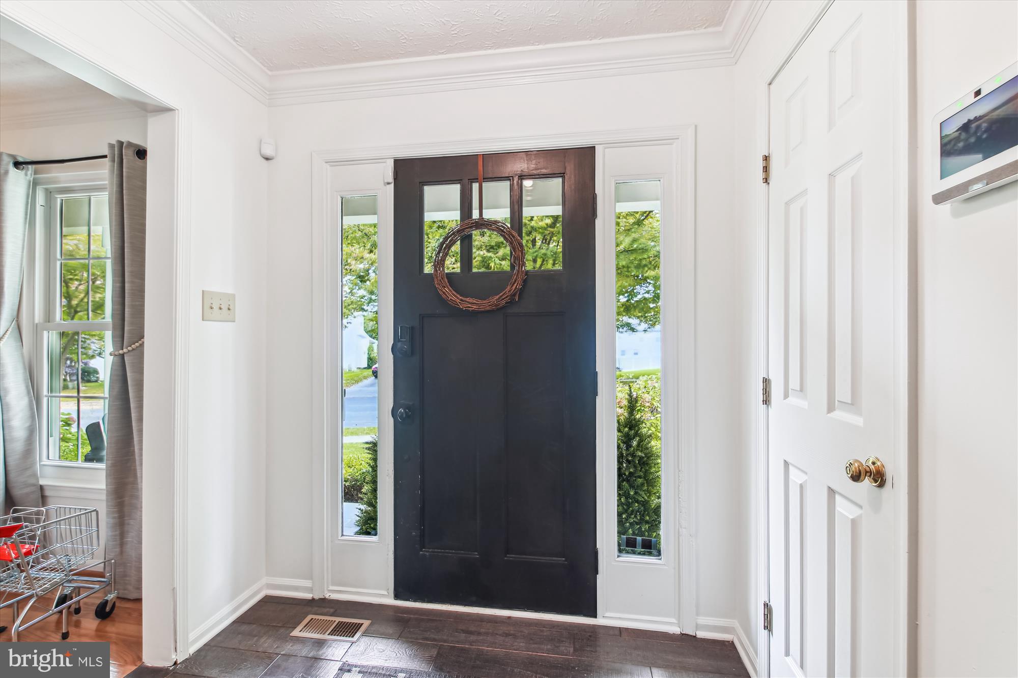 1552 Chapman Road Crofton, MD 21114 - Photo 6 of 51 Entry