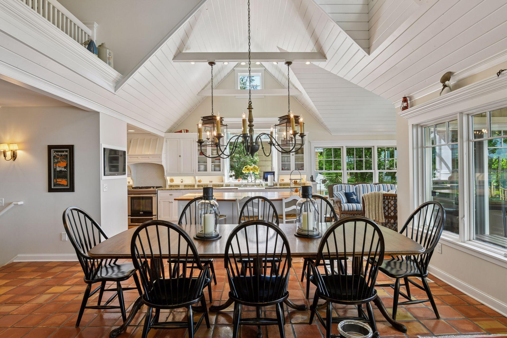 19820 Lakeview Avenue Deephaven, MN 55331 - Photo 14 of 32