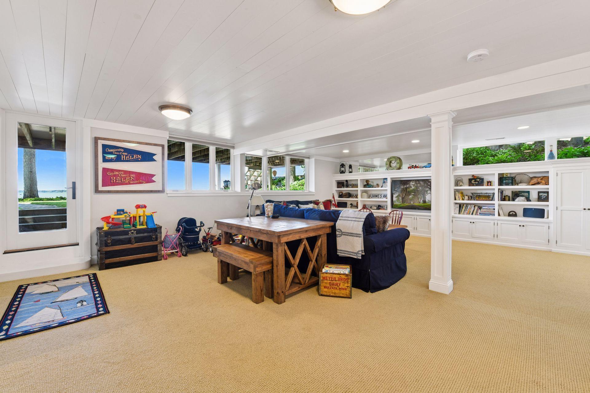 19820 Lakeview Avenue Deephaven, MN 55331 - Photo 27 of 32