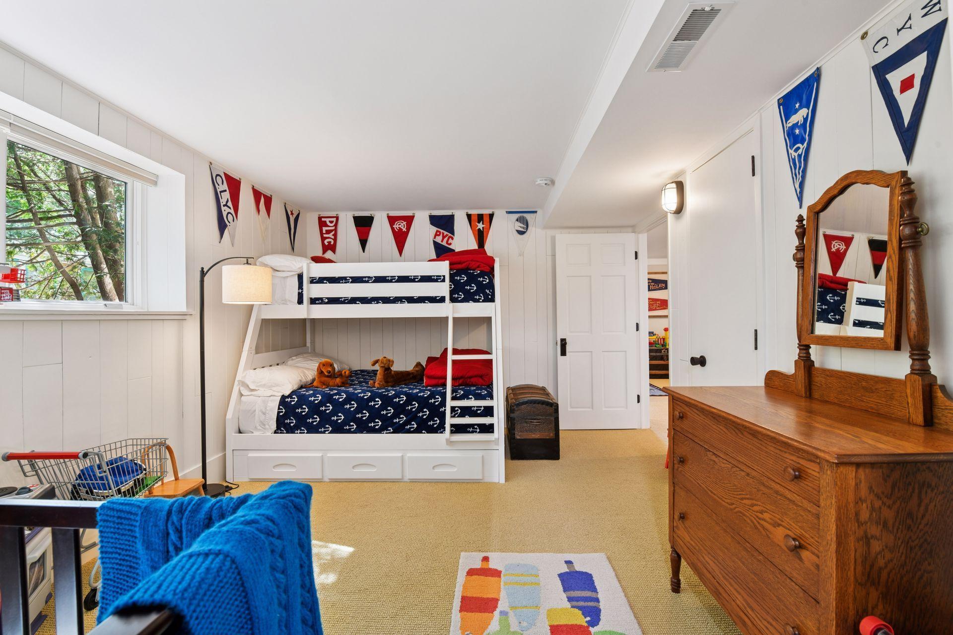 19820 Lakeview Avenue Deephaven, MN 55331 - Photo 30 of 32