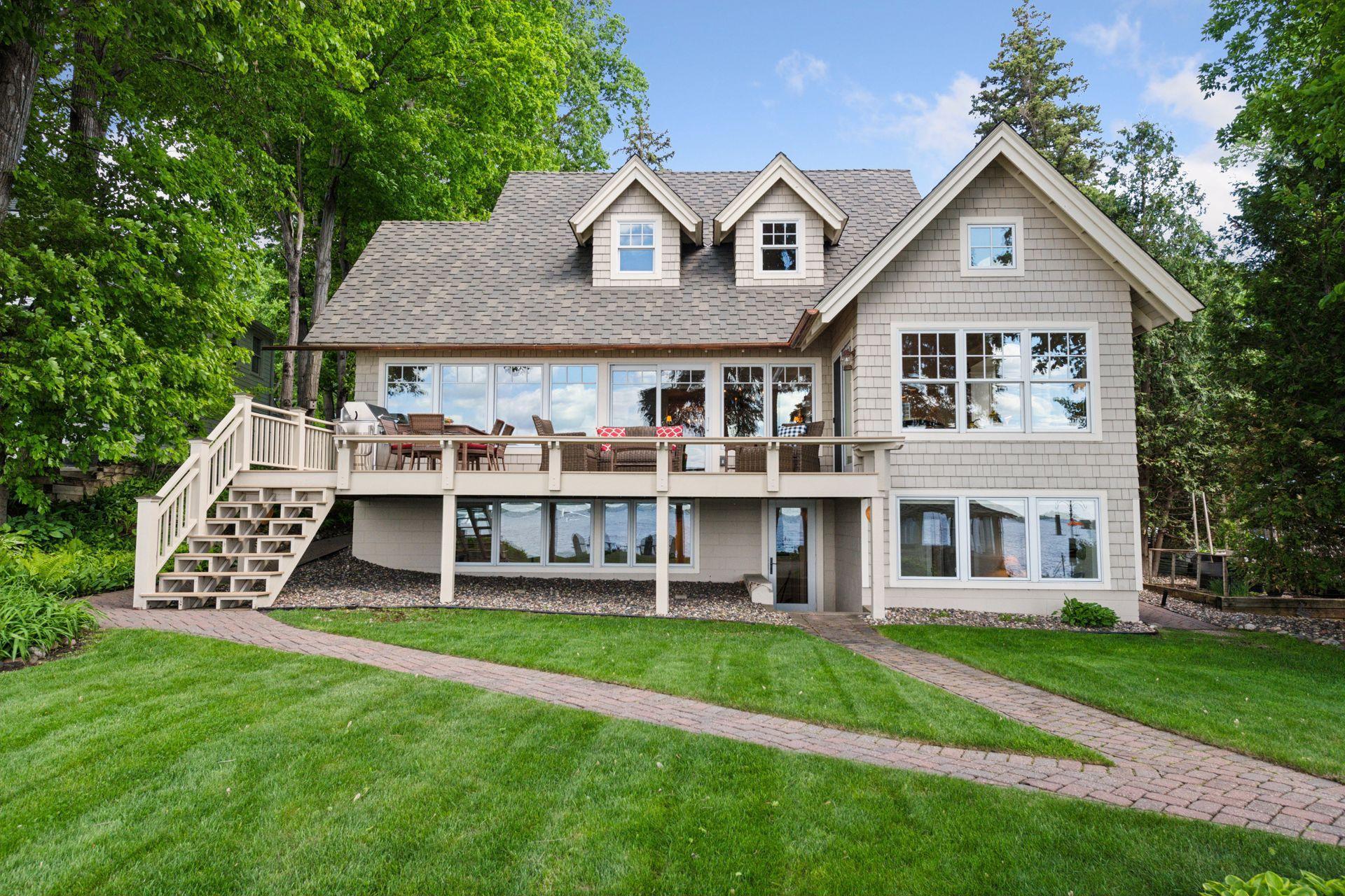 19820 Lakeview Avenue Deephaven, MN 55331 - Photo 3 of 32