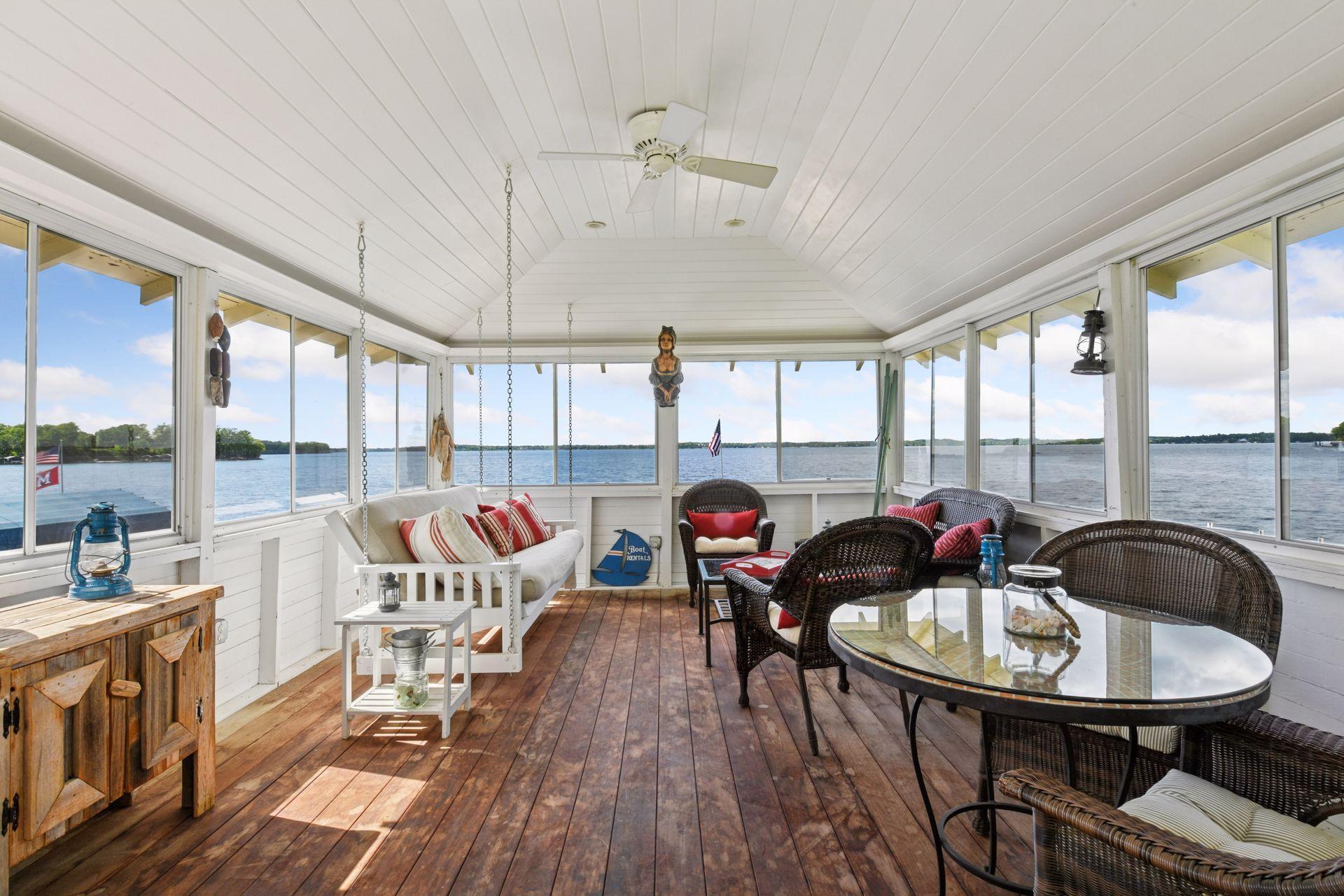 19820 Lakeview Avenue Deephaven, MN 55331 - Photo 9 of 32