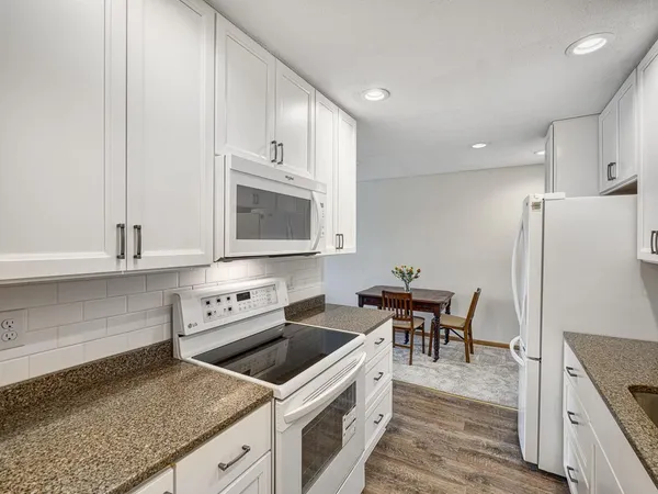 $115,000 | 3421 Kent Street, Unit 614, Shoreview, MN 55126