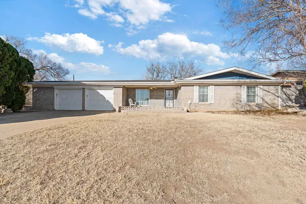 $185,000 | 306 Bugbee Avenue, Clarendon, TX 79226