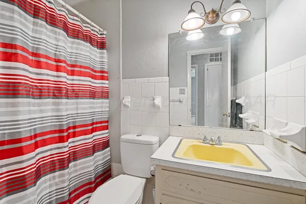 $185,000 | 306 Bugbee Avenue, Clarendon, TX 79226