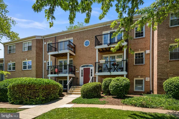$280,000 | 9475 Fairfax Boulevard, Unit 102, Fairfax, VA 22031