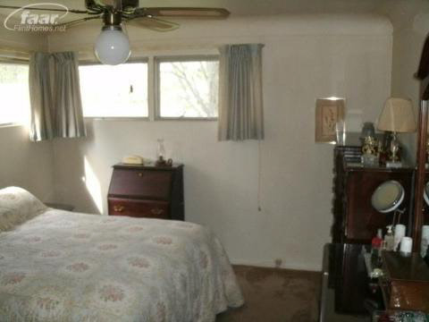 2341 Elms Road Swartz Creek, MI 48473 - Photo 12 of 20 20174616-11.JPG