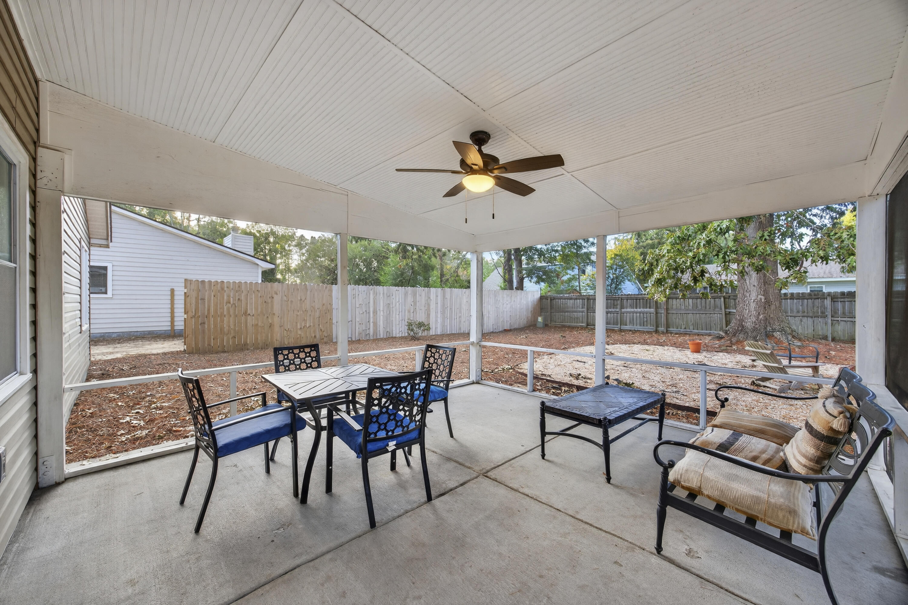 112 Pullman Avenue Summerville, SC 29486 - Photo 9 of 44 243A2013