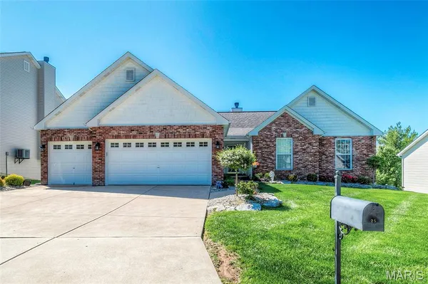 $589,900 | 25 Aspen Ridge Court, St. Peters, MO 63376