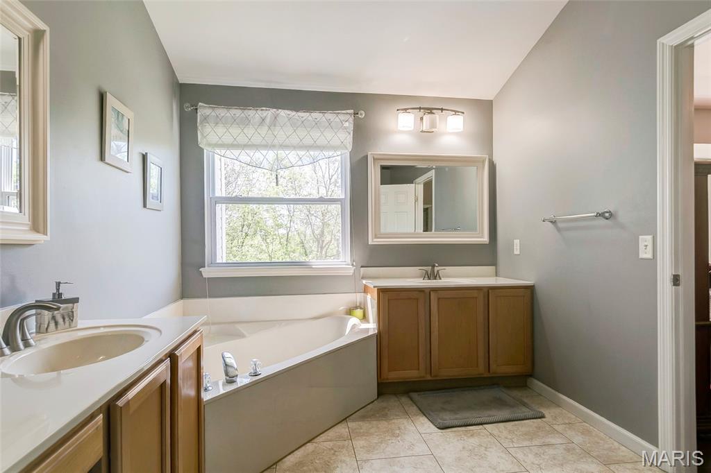 25 Aspen Ridge Court St. Peters, MO 63376 - Photo 22 of 50