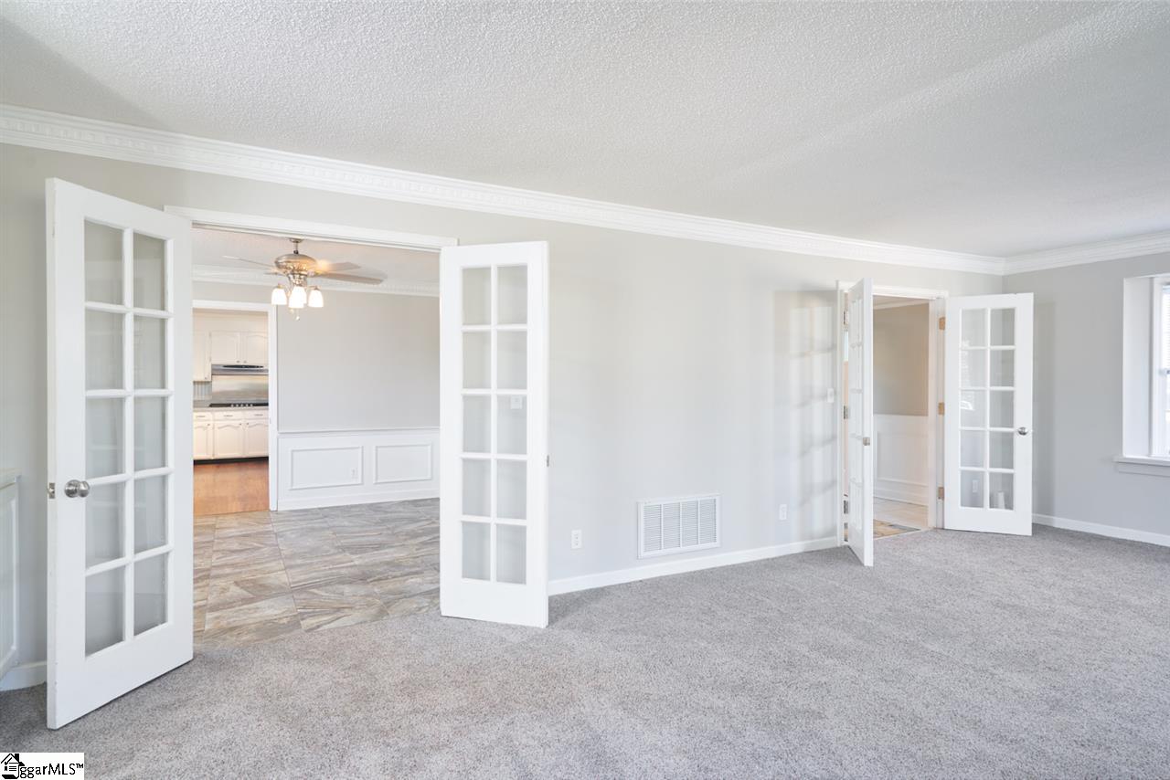 302 Dove Tree Road Greenville, SC 29615 - Photo 10 of 36