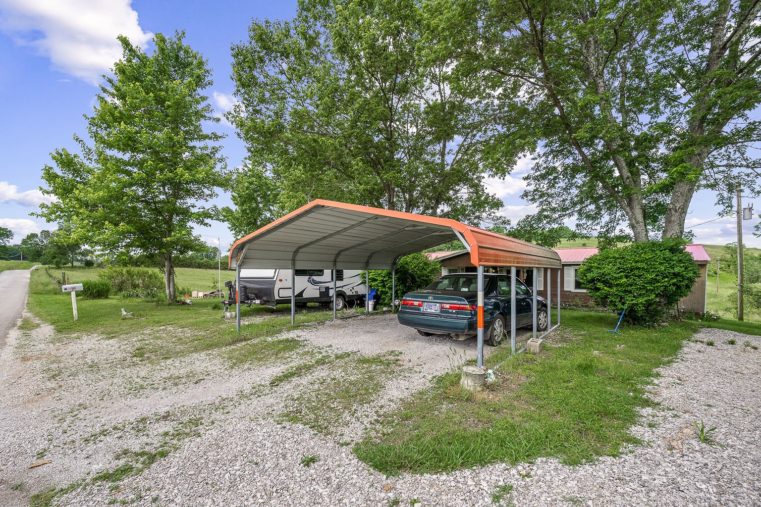 5105 Blue Springs Road Sparta, TN 38583 - Photo 6 of 32 Gallery Image 6