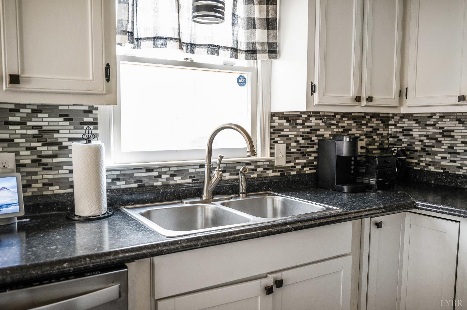 167 Regal Oaks Way Amherst, VA 24521 - Photo 8 of 45