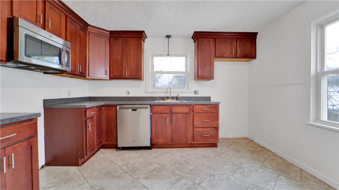 166 Lyceum Street Rochester, NY 14609 - Photo 11 of 24