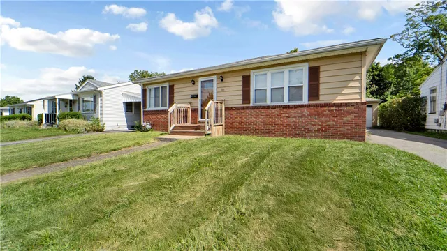 $149,900 | 166 Lyceum Street, Rochester, NY 14609