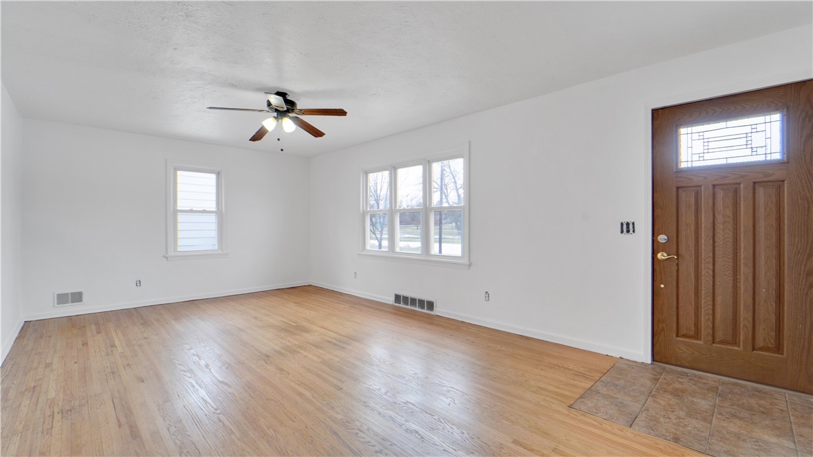 166 Lyceum Street Rochester, NY 14609 - Photo 5 of 24