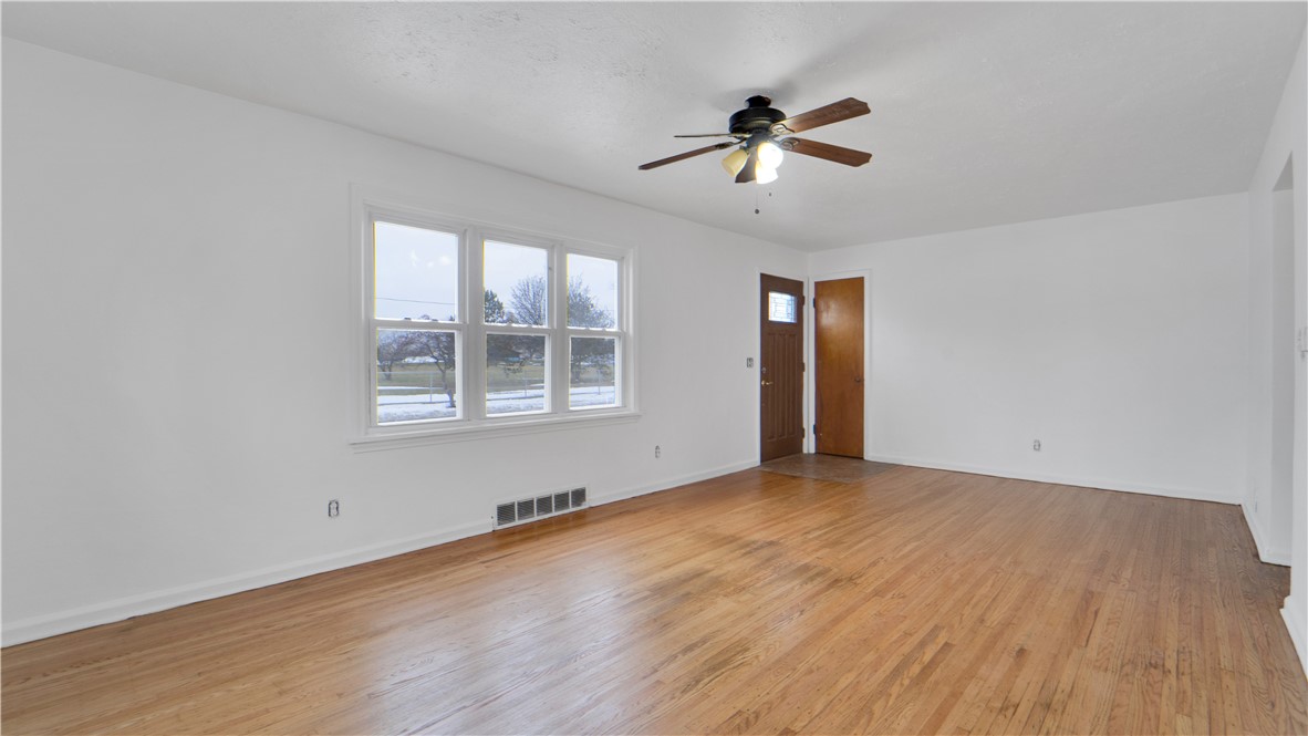 166 Lyceum Street Rochester, NY 14609 - Photo 6 of 24