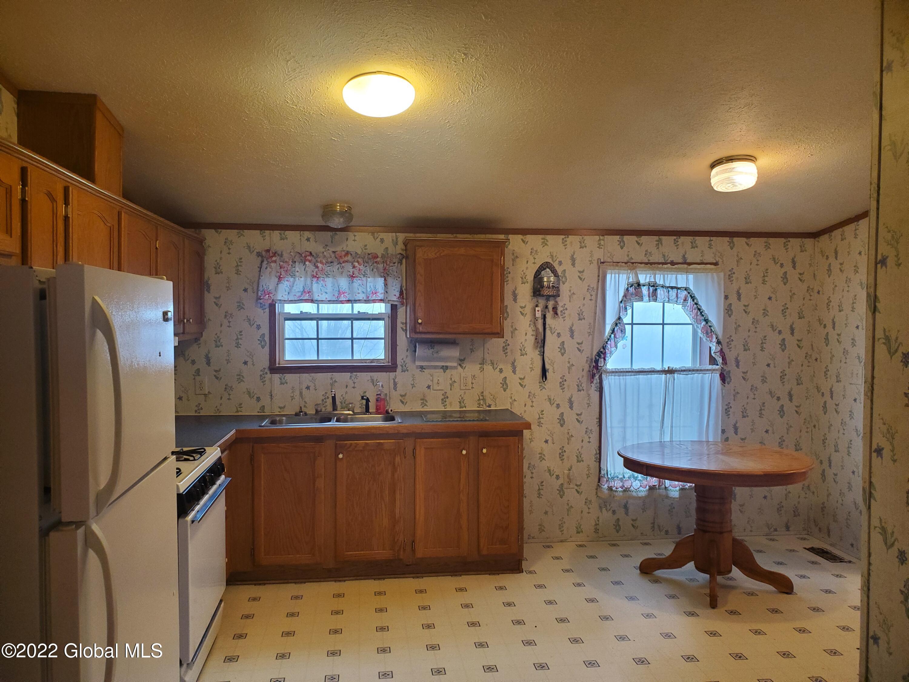 318 Hunt Road Westerlo, NY 12193 - Photo 11 of 24 Kitchen