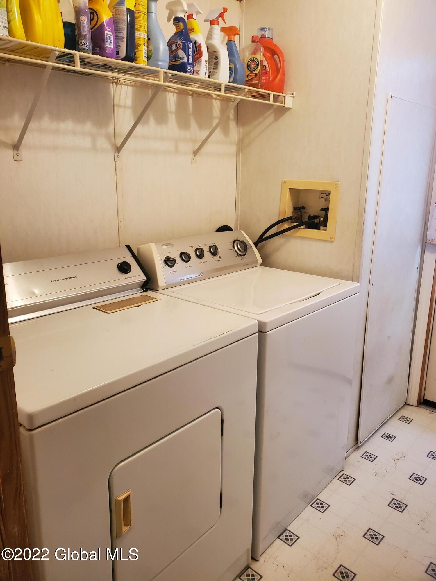 318 Hunt Road Westerlo, NY 12193 - Photo 15 of 24 laundry
