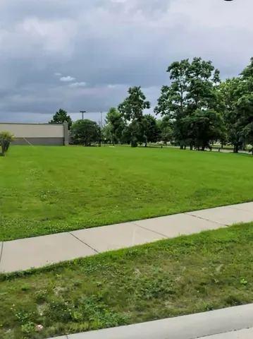 $425,000 | 50272 Grand River Avenue, Wixom, MI 48393