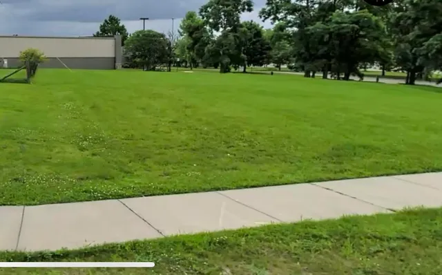 $425,000 | 50272 Grand River Avenue, Wixom, MI 48393