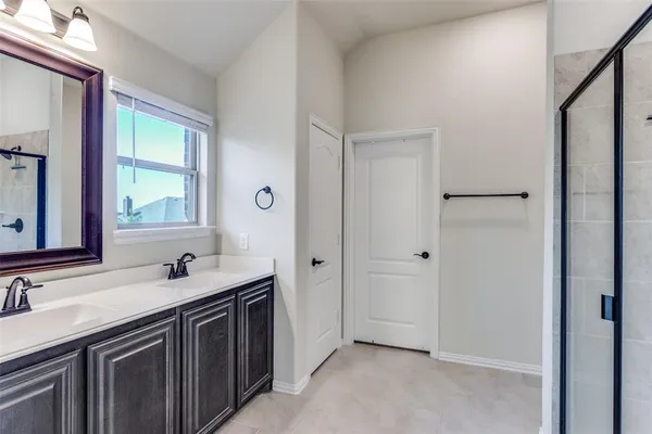 $465,000 | 1029 Palo Oaks Drive, Burleson, TX 76028
