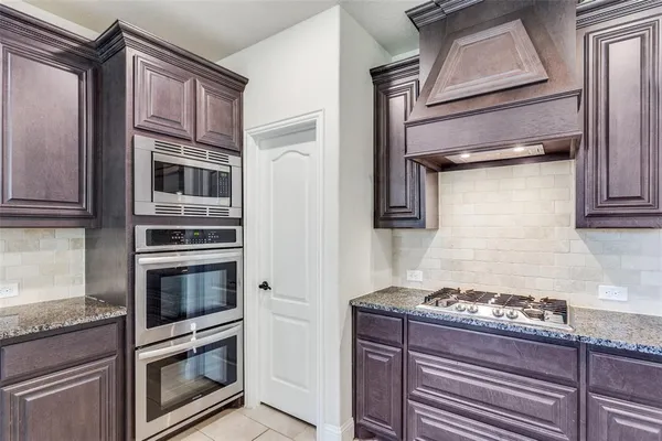 $465,000 | 1029 Palo Oaks Drive, Burleson, TX 76028
