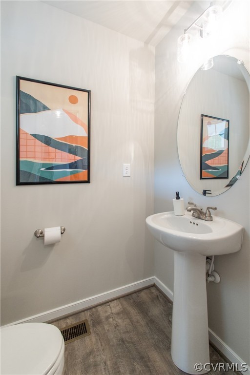 14351 Ranger Road Chesterfield, VA 23838 - Photo 15 of 36 Powder Room
